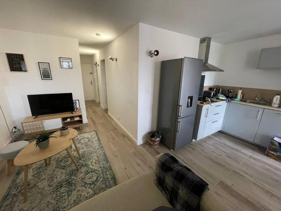 Tres Bel Appartement, Port Sanary, Buitenkant foto