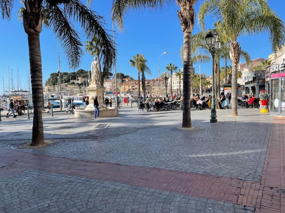 Tres Bel Appartement, Port Sanary, Buitenkant foto